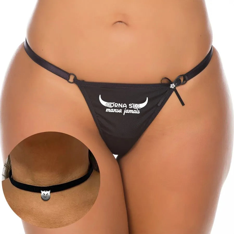 Kit Calcinha Fio Dental e Chocker com Frase Corna Sim, Mansa Jamais Pimenta Sexy